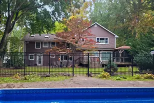 99 Shirley Ct, Smithtown, NY 11787 - Photo 37