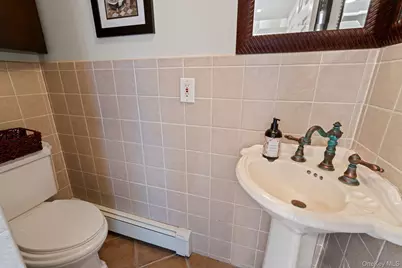 99 Shirley Court, Smithtown, NY 11787 - Photo 5