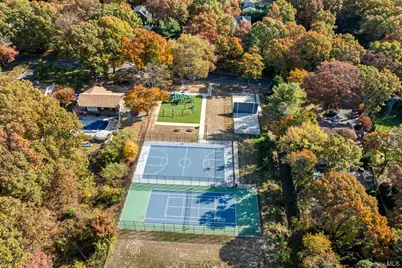 99 Shirley Court, Smithtown, NY 11787 - Photo 41