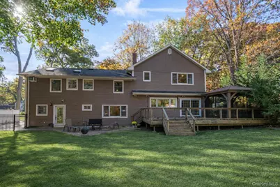 99 Shirley Court, Smithtown, NY 11787 - Photo 31