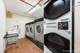 87-14 57th Rd, Elmhurst, NY 11373 - Photo 23