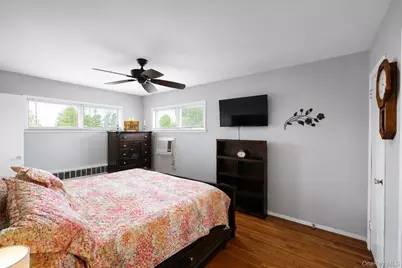 1221 Wantagh Oaks Gate, Wantagh, NY 11793 - Photo 11