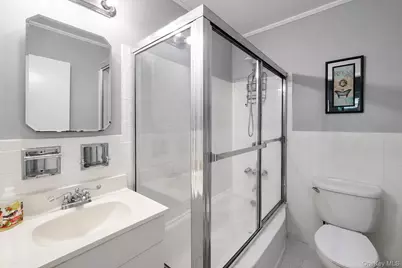 1221 Wantagh Oaks Gate, Wantagh, NY 11793 - Photo 15