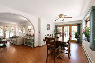 1221 Wantagh Oaks Gate, Wantagh, NY 11793 - Photo 7