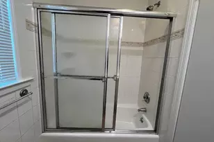 100 Manhasset Ave, Port Washington, NY 11050 - Photo 11