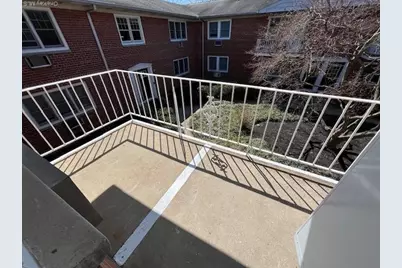 100 Manhasset Avenue #B2, Port Washington, NY 11050 - Photo 3