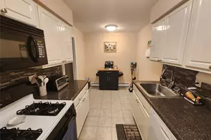 6 Charles Ln, Pomona, NY 10970 - Photo 9