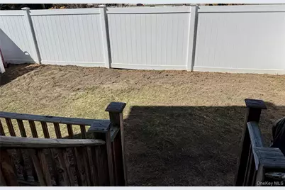 87 N Howell Avenue, Centereach, NY 11720 - Photo 19