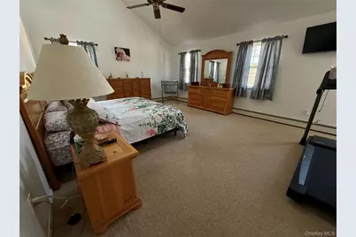 87 N Howell Avenue, Centereach, NY 11720 - Photo 13