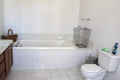 87 N Howell Avenue, Centereach, NY 11720 - Photo 15