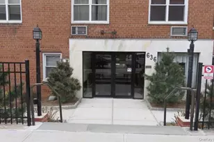 636 N Terrace Ave, Fleetwood, NY 10552 - Photo 7