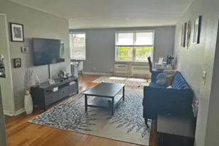 636 N Terrace Ave, Fleetwood, NY 10552 - Photo 5