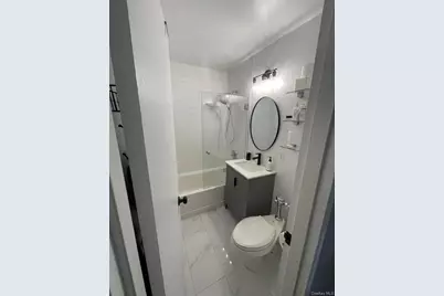 636 N Terrace Avenue #6C, Fleetwood, NY 10552 - Photo 3