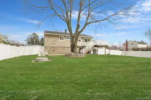 70 Boulevard Ave, West Islip, NY 11795 - Photo 39