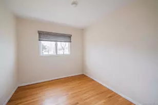 70 Boulevard Ave, West Islip, NY 11795 - Photo 21