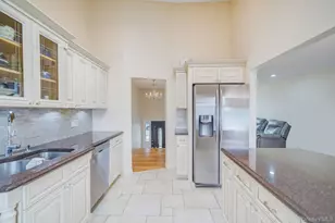 70 Boulevard Ave, West Islip, NY 11795 - Photo 13