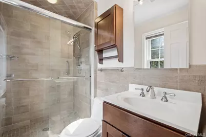 147 Norman Road, New Rochelle, NY 10804 - Photo 11