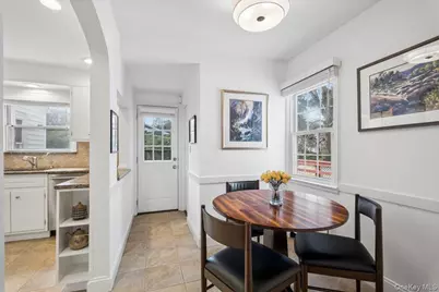 147 Norman Road, New Rochelle, NY 10804 - Photo 9