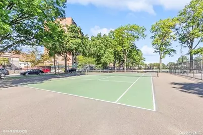61-20 Grand Central Parkway #A901, Forest Hills, NY 11375 - Photo 9