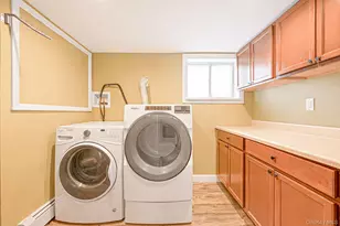 7 Gedney Ave, Smithtown, NY 11787 - Photo 21