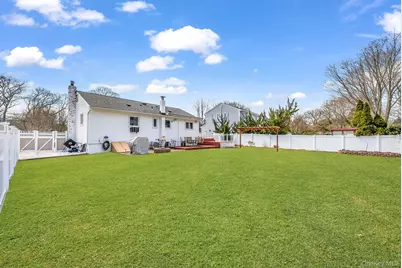 7 Gedney Avenue, Smithtown, NY 11787 - Photo 25