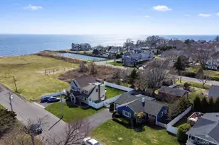 310 Candee Ave, Sayville, NY 11782 - Photo 35