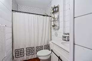 310 Candee Ave, Sayville, NY 11782 - Photo 25