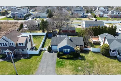 310 Candee Avenue, Sayville, NY 11782 - Photo 33