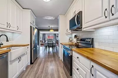 310 Candee Avenue, Sayville, NY 11782 - Photo 13