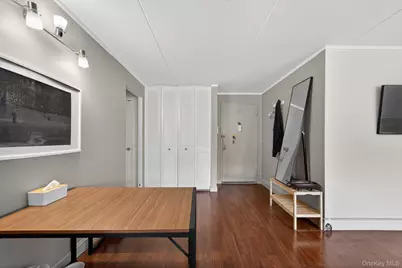 100 Clinton Avenue #3K, Mineola, NY 11501 - Photo 7