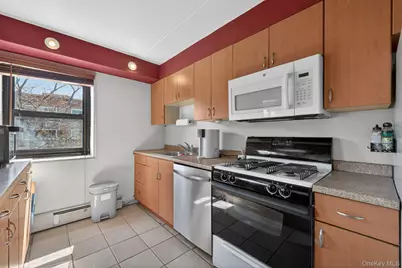 100 Clinton Avenue #3K, Mineola, NY 11501 - Photo 13