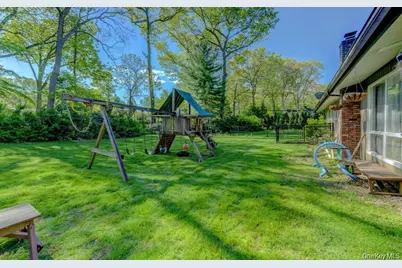 20 Cherry Lane, Syosset, NY 11791 - Photo 15