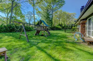 20 Cherry Ln, Syosset, NY 11791 - Photo 15
