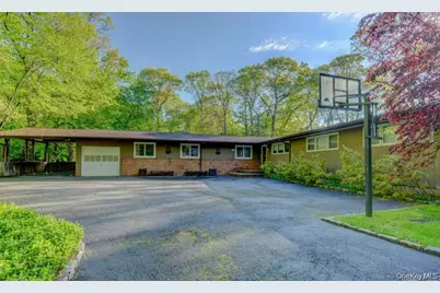 20 Cherry Lane, Syosset, NY 11791 - Photo 3