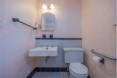 5410 Mosholu Avenue, Bronx, NY 10471 - Photo 19