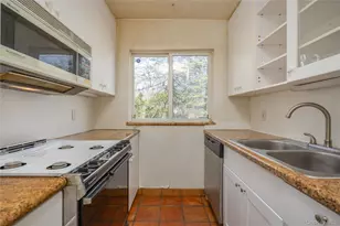 5410 Mosholu Ave, Bronx, NY 10471 - Photo 7