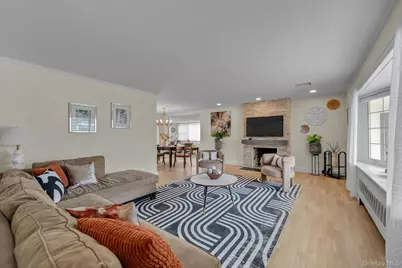 10 Thompson Drive, East Rockaway, NY 11518 - Photo 5