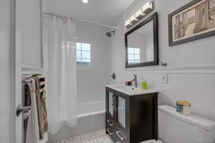 10 Thompson Dr, East Rockaway, NY 11518 - Photo 17