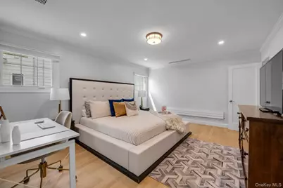 10 Thompson Drive, East Rockaway, NY 11518 - Photo 13