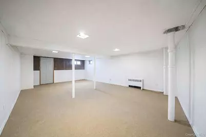 2492 6th Avenue, East Meadow, NY 11554 - Photo 17