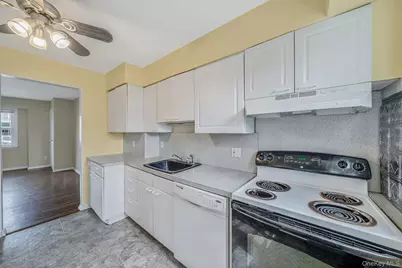 2492 6th Avenue, East Meadow, NY 11554 - Photo 11