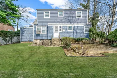 2492 6th Avenue, East Meadow, NY 11554 - Photo 5