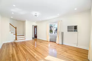 81-28 252nd St, Bellerose, NY 11426 - Photo 3