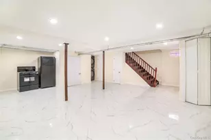 81-28 252nd St, Bellerose, NY 11426 - Photo 17