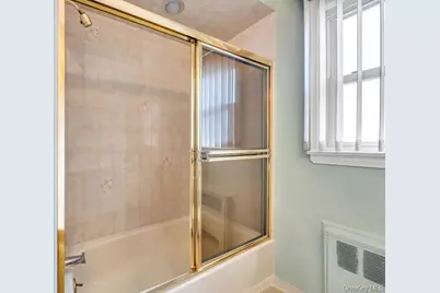 26 Terry Street, Hicksville, NY 11801 - Photo 9