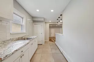 200 Princeton St, Hempstead, NY 11550 - Photo 19