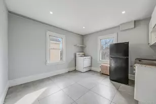 200 Princeton St, Hempstead, NY 11550 - Photo 21