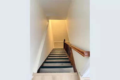 660 S 10th Street, New Hyde Park, NY 11040 - Photo 21