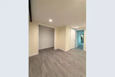 660 S 10th Street, New Hyde Park, NY 11040 - Photo 27