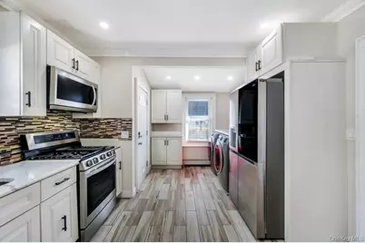 78 Claridge Avenue, Elmont, NY 11003 - Photo 11